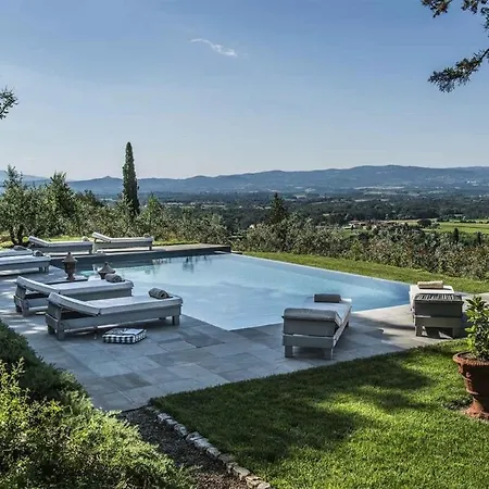 Villa Mesmerizing With Charming And Authentic View Loro Ciuffenna
