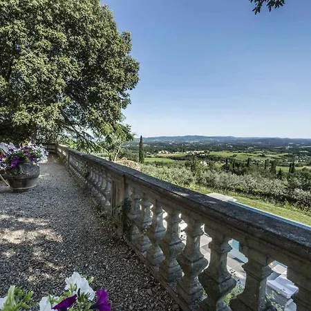 Mesmerizing With Charming And Authentic View Villa