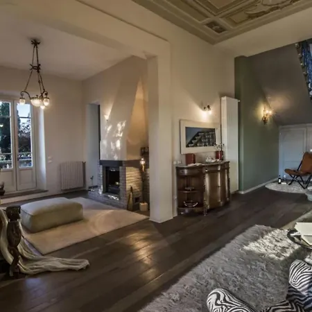 Villa Mesmerizing With Charming And Authentic View *